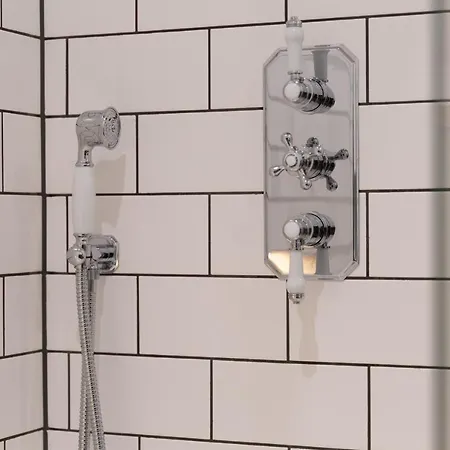 The Workshop Daire *